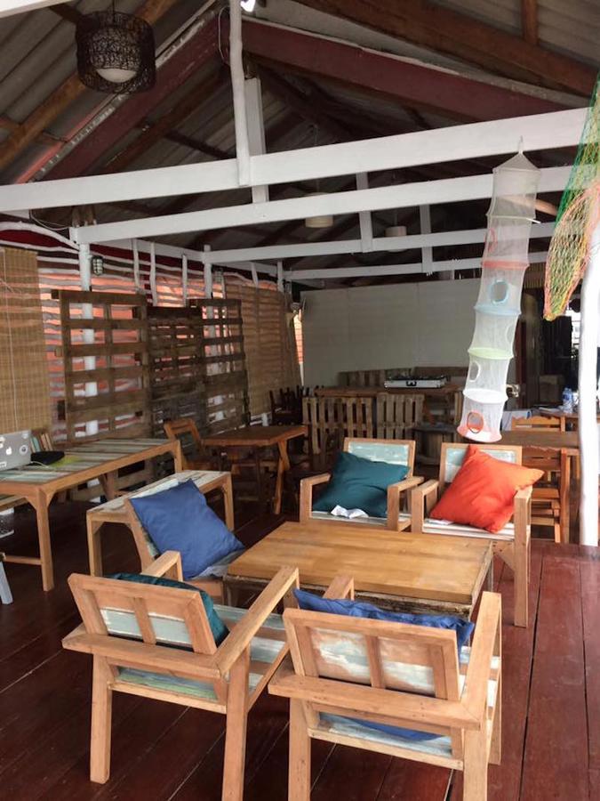 Sincere Hostel Bar And Bistro Koh Lanta Ngoại thất bức ảnh