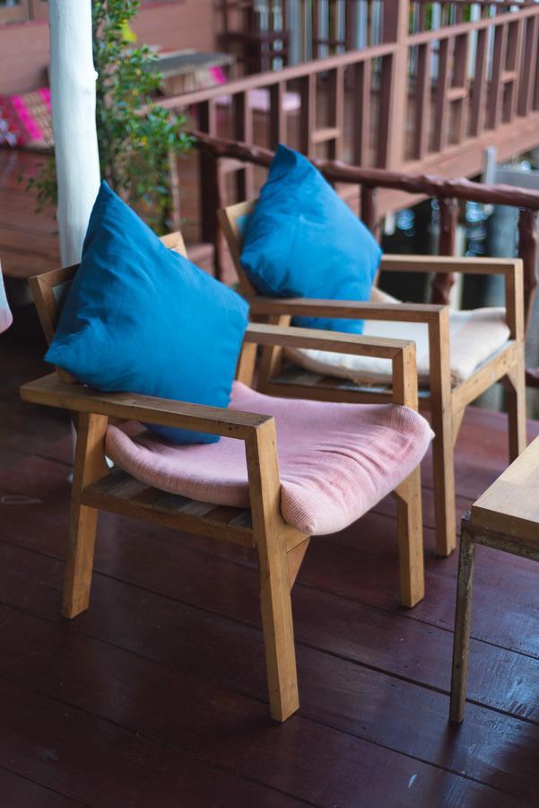 Sincere Hostel Bar And Bistro Koh Lanta Ngoại thất bức ảnh