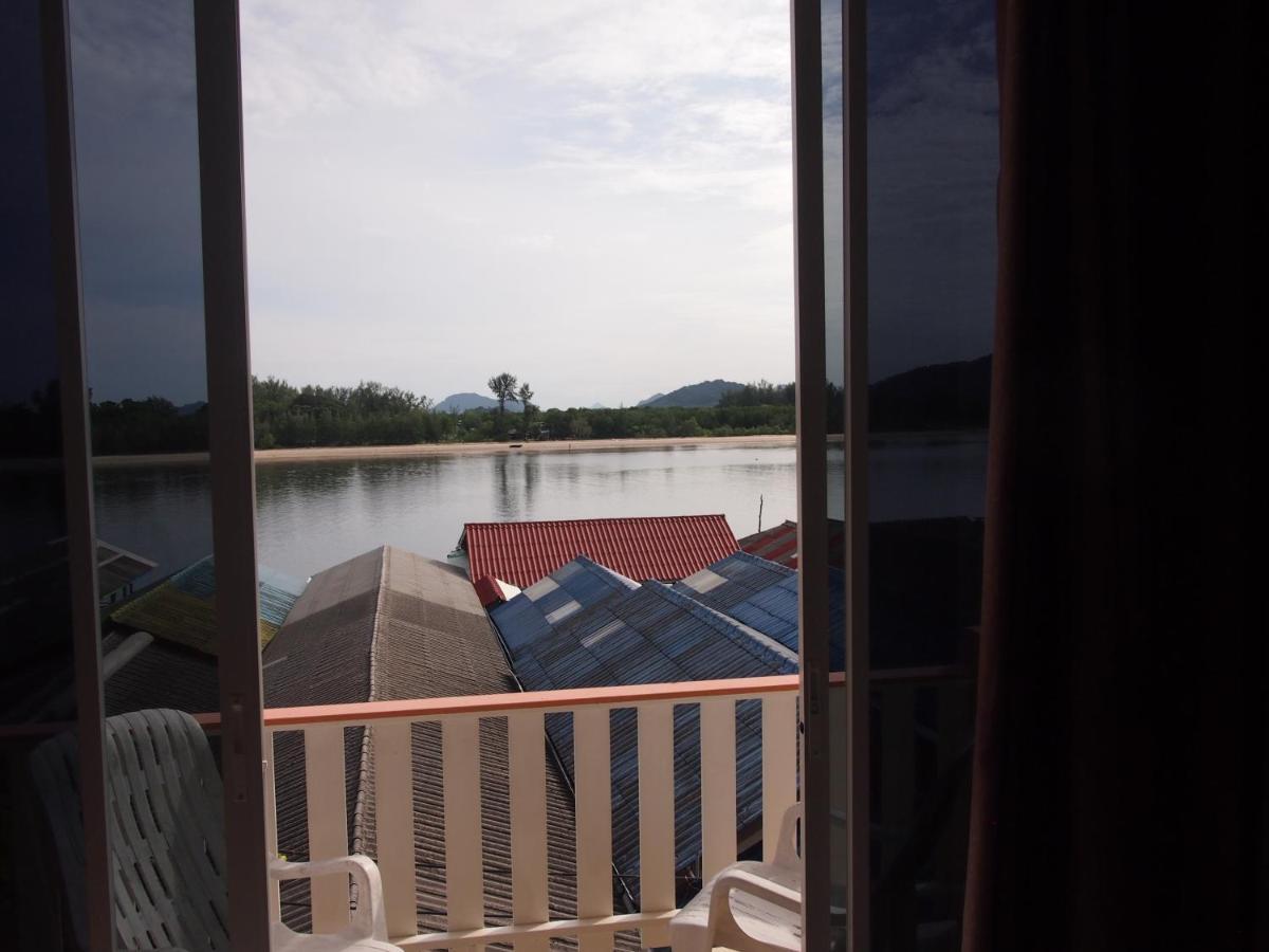 Sincere Hostel Bar And Bistro Koh Lanta Ngoại thất bức ảnh